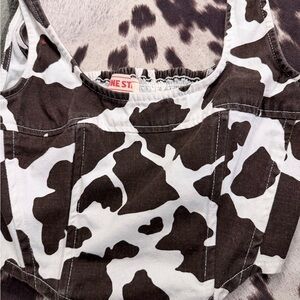 Chic Cow Print Sleeveless Top